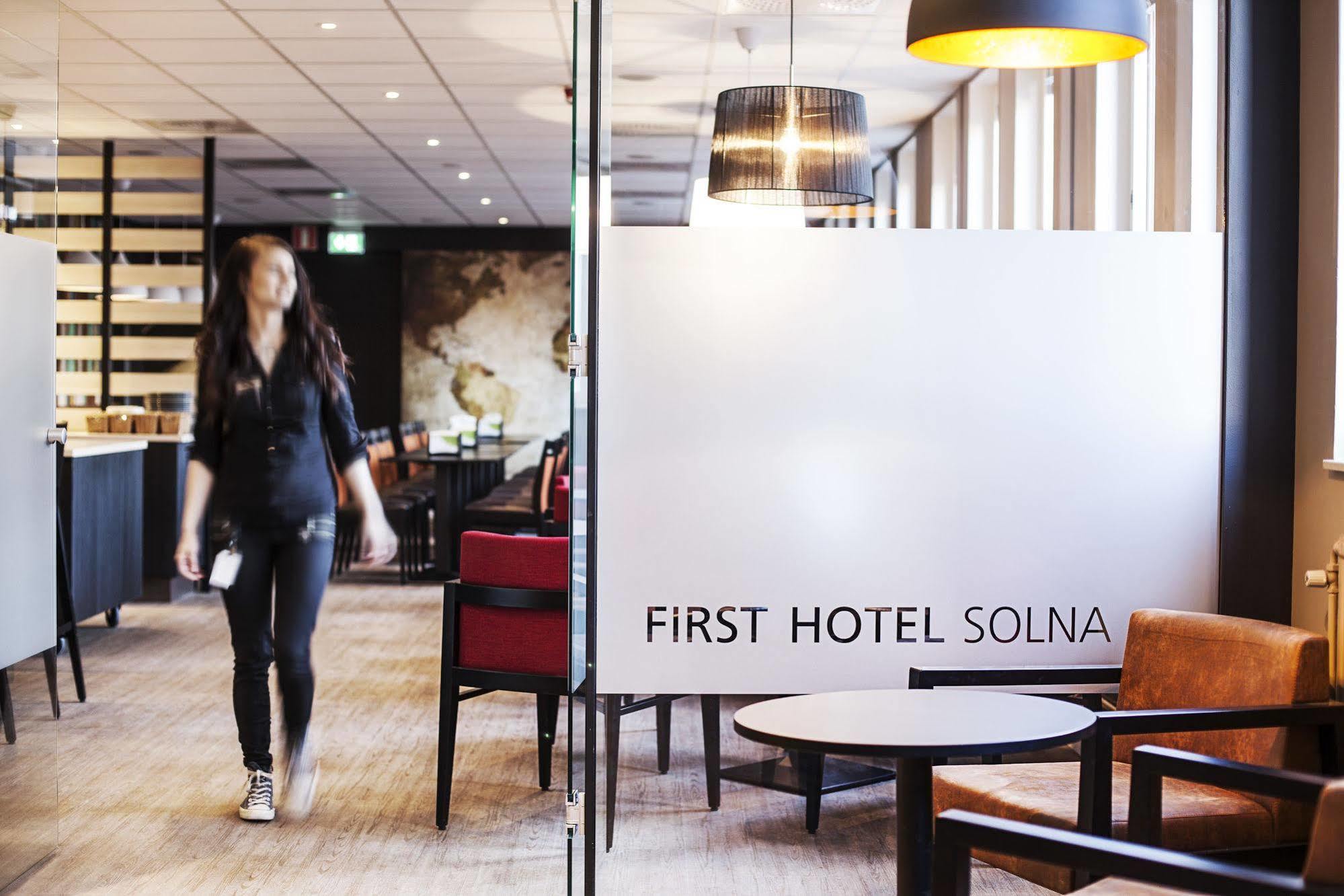 First Hotel Solna Exterior foto